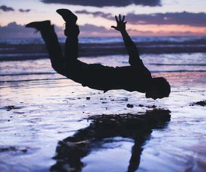 الوقوع في البحر 1