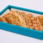 صندوق شرقي ذات غطاء شفاف كبير