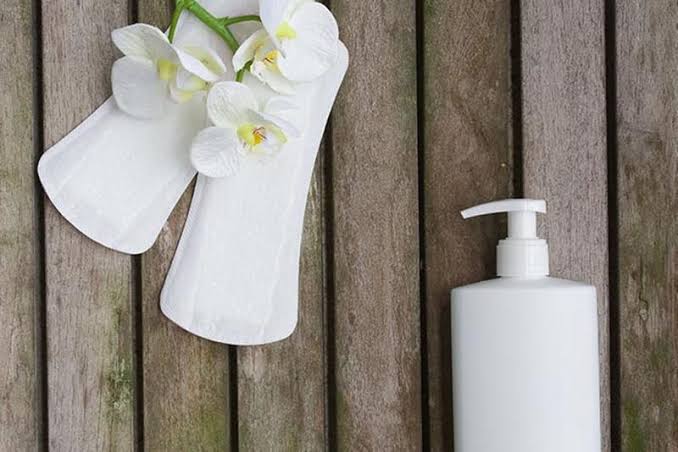 الفرق بين افرازات الدورة وافرازات الحمل قبل الدورة بيومين