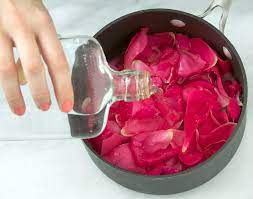طريقة تصنيع ماء الورد