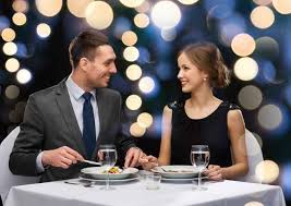 اتيكيت الطعام في المطعم